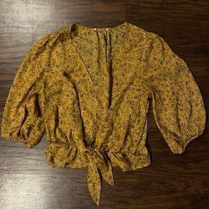 Forever 21 Floral Loose Low V Neck Crop Top